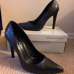 Classic Jessica Simpson heels 8.5
